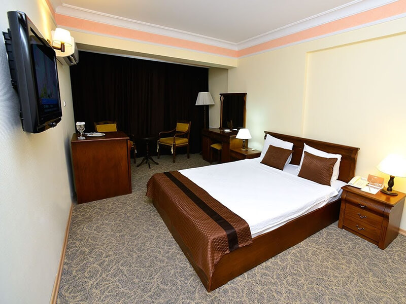 accommodation options izmir